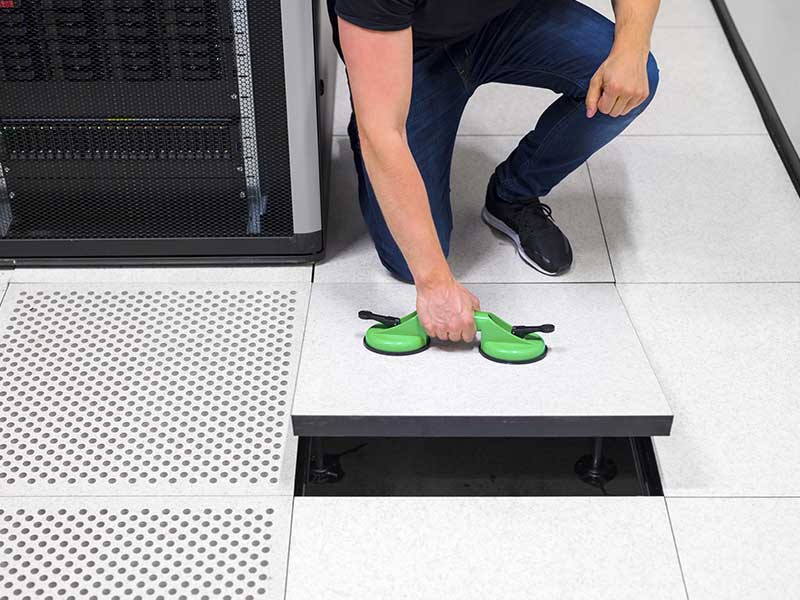Access flooring systems<br />
